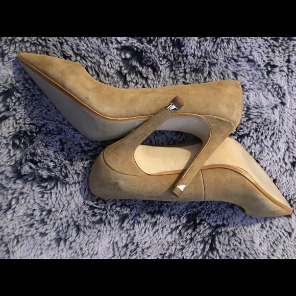 ZARA Beige Heels with Silver detail - Picture 2 of 5